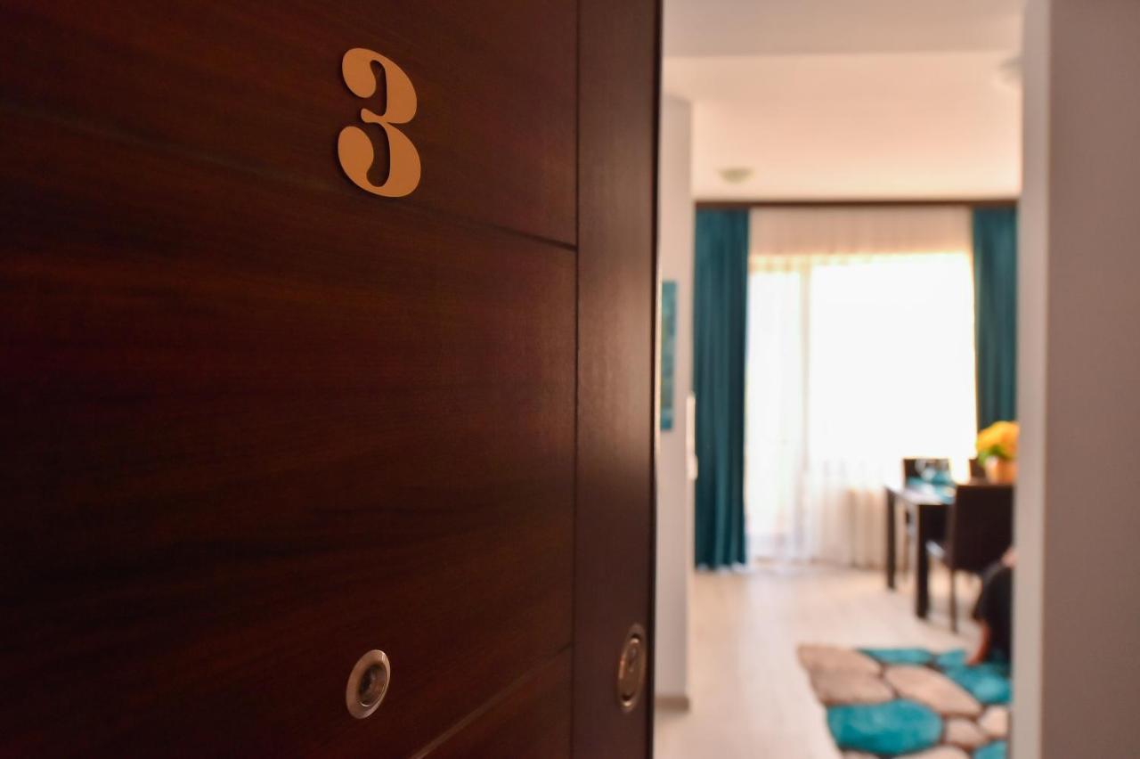 Apartment Summerland Mamaia Extérieur photo