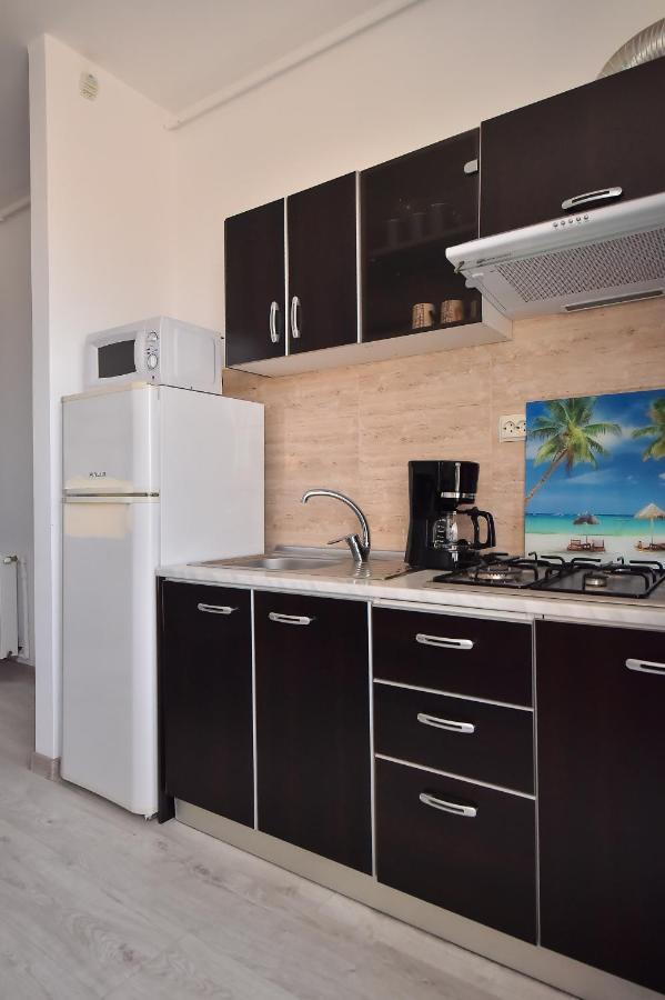 Apartment Summerland Mamaia Extérieur photo